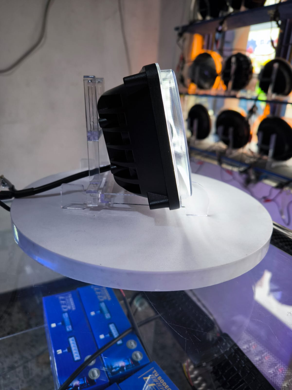 Miniatura 2 de PAR FAROLAS KENWORTH (TB040)